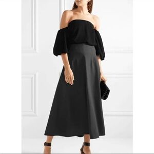 ELIZABETH and JAMES Simmy Off-the-Shoulder Velvet
Top Sz 2